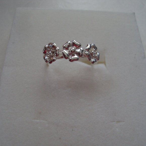 New floral sterling ring size 8 POS101 - Picture 1 of 3